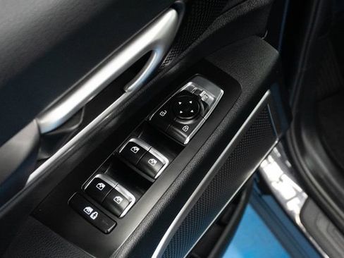 Used 2025 Kia Telluride LX FWD image 16