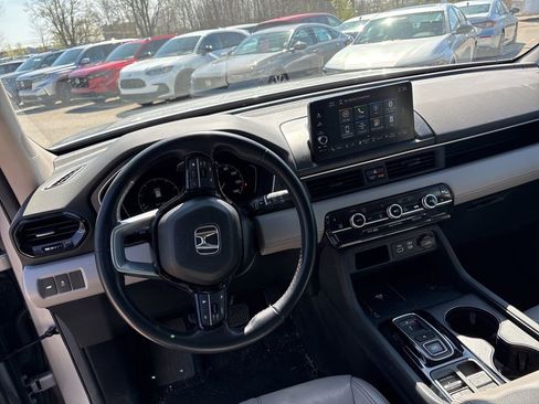 Certified 2025 Honda Pilot EX-L image 20