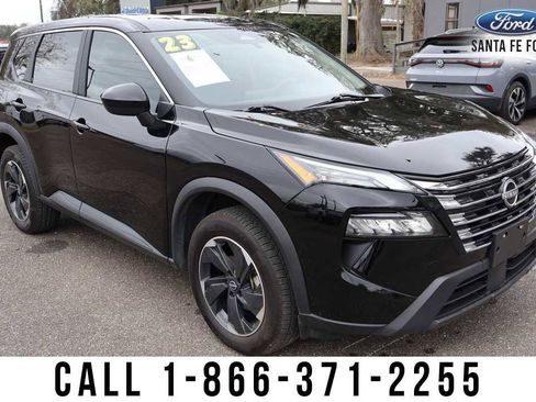 Used 2024 Nissan Rogue SV image 5