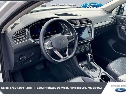 Used 2024 Volkswagen Tiguan Wolfsburg Edition image 12