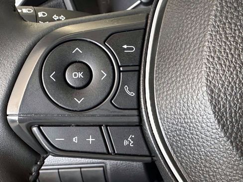 Certified 2025 Toyota Corolla SE FWD image 19