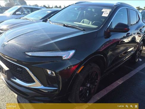 Used 2024 Buick Encore GX Sport Touring image 3