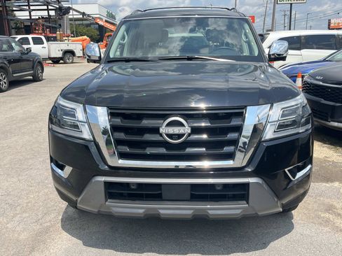 Used 2024 Nissan Armada Platinum w/ Captain's Chairs Package AWD/4WD image 2