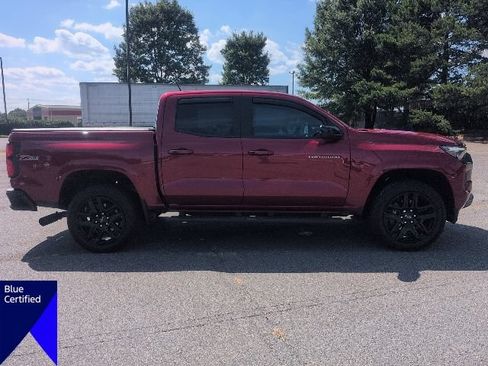 Used 2025 Chevrolet Colorado Z71 w/ Z71 Convenience Package 2 AWD/4WD image 2