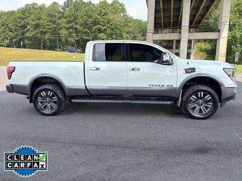 Used 2021 Nissan Titan Platinum Reserve w/ Moonroof Package AWD/4WD image 2