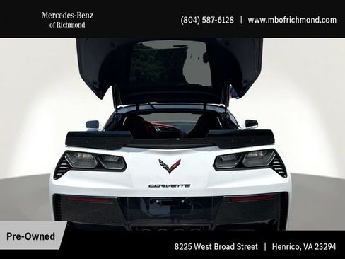 Used 2015 Chevrolet Corvette Z06 w/ 3LZ Preferred Equipment Group RWD image 24