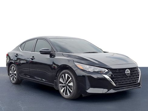 Used 2024 Nissan Sentra SV w/ SV Premium Package FWD image 5