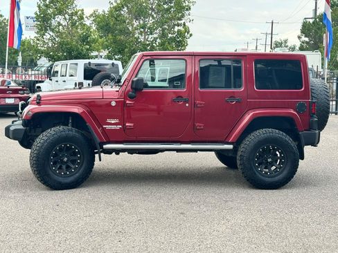 Used 2013 Jeep Wrangler Unlimited Sahara w/ Connectivity Group AWD/4WD image 4