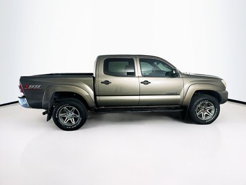 Used 2013 Toyota Tacoma PreRunner w/ SR5 Pkg image 10