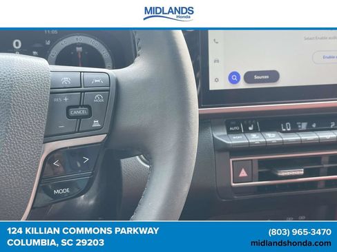Used 2025 Toyota Camry XSE FWD image 22