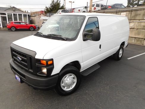 Used 2008 Ford E-350 and Econoline 350 Super Duty image 2