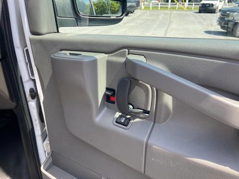 Used 2018 Chevrolet Express 2500 Extended w/ Driver Convenience Package RWD image 32
