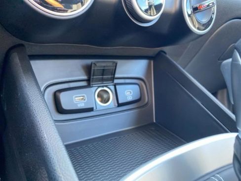 New 2026 Hyundai Venue SE FWD image 25