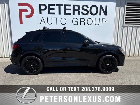 Used 2023 Audi Q3 2.0T Premium Plus w/ Premium Plus Package AWD/4WD image 3