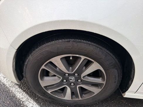 Used 2015 Honda Odyssey Touring image 15