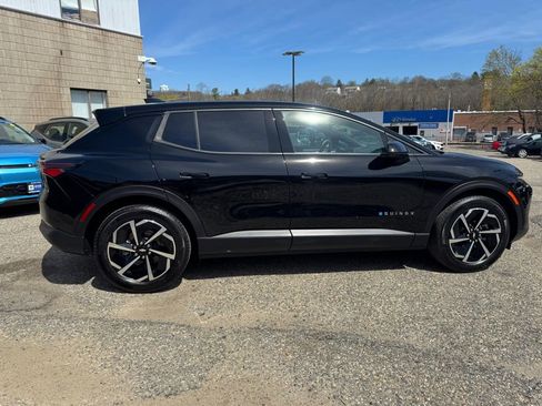 Used 2025 Chevrolet Equinox EV LT image 7