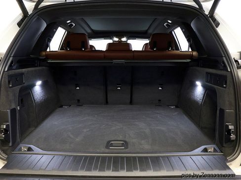 Certified 2025 BMW X5 xDrive40i w/ Climate Comfort Package image 32