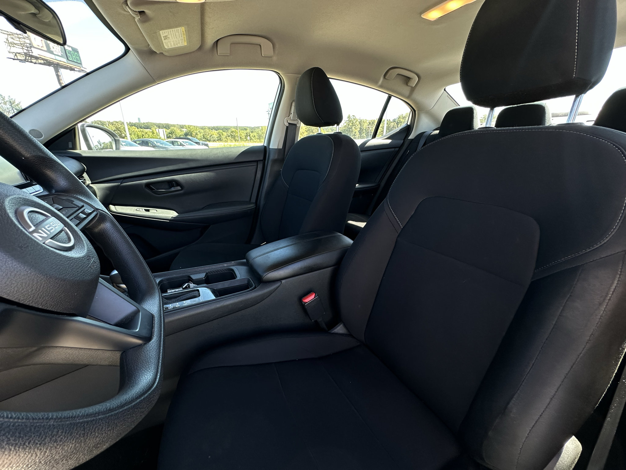 Used 2024 Nissan Sentra S FWD image 11