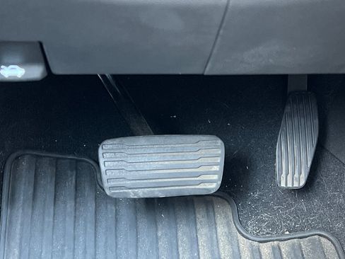 Used 2022 Chevrolet Silverado 1500 RST image 43