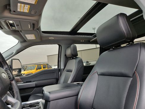 Used 2024 Ford F250 Lariat w/ Lariat Ultimate Package AWD/4WD image 12