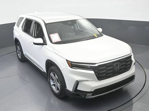 Used 2025 Honda Pilot EX-L image 58