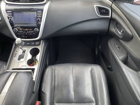 Used 2016 Nissan Murano Platinum w/ Platinum Technology Package FWD image 16