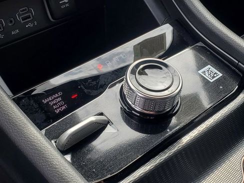 New 2025 Jeep Grand Cherokee Limited image 24