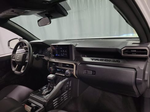 Used 2025 Toyota Tacoma SR image 25