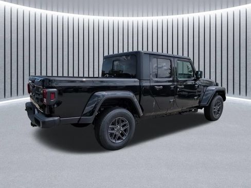 New 2026 Jeep Gladiator Sport AWD/4WD image 9