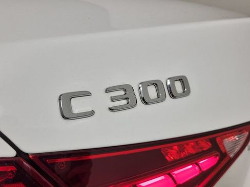 Used 2022 Mercedes-Benz C 300 Sedan w/ Exclusive Trim Package image 6