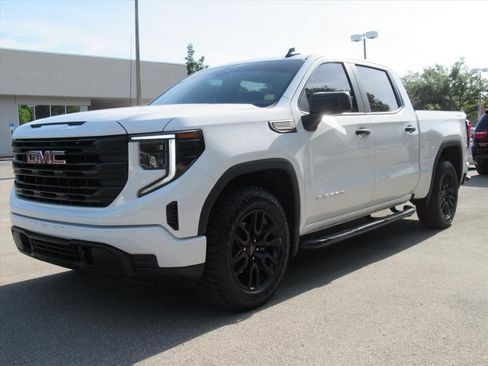 Used 2023 GMC Sierra 1500 Pro w/ Graphite Edition AWD/4WD image 3