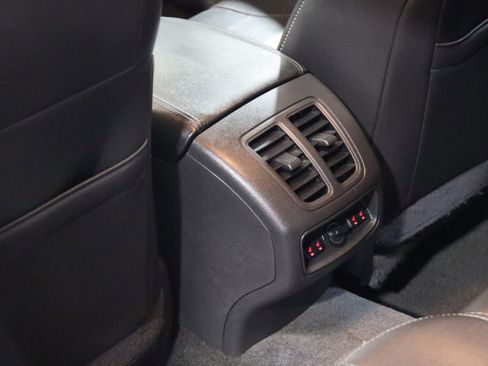 Used 2013 Ford Taurus SHO image 41