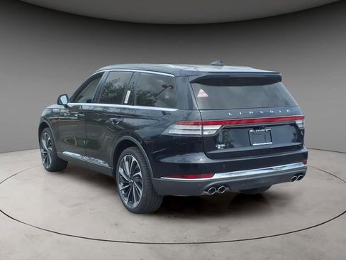 New 2026 Lincoln Aviator Reserve AWD/4WD image 3