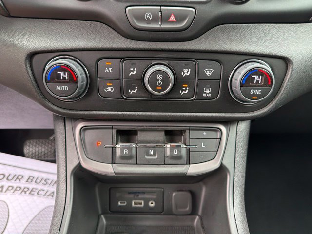 Used 2023 GMC Terrain AT4 AWD/4WD image 20