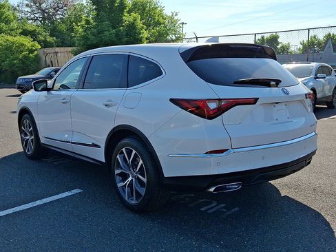 Used 2024 Acura MDX SH-AWD w/ Technology Package image 4