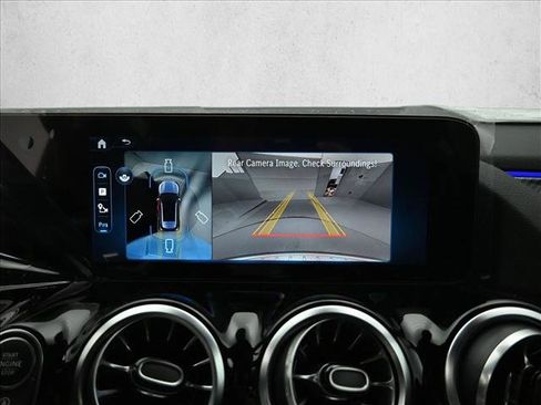 Certified 2026 Mercedes-Benz GLA 250 4MATIC image 11