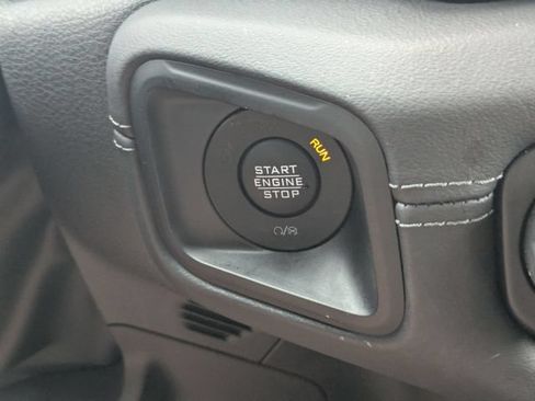 Used 2025 Jeep Wrangler Unlimited Sahara w/ Safety Group AWD/4WD image 20