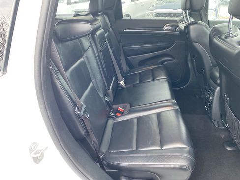 Used 2020 Jeep Grand Cherokee Limited image 27