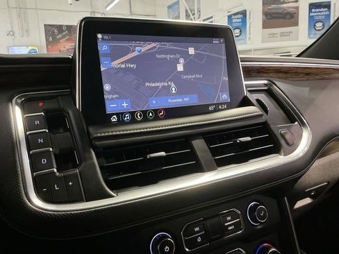Used 2021 Chevrolet Tahoe Premier AWD/4WD image 21