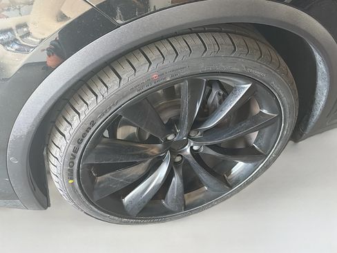 Used 2018 Tesla Model X 100D AWD/4WD image 11