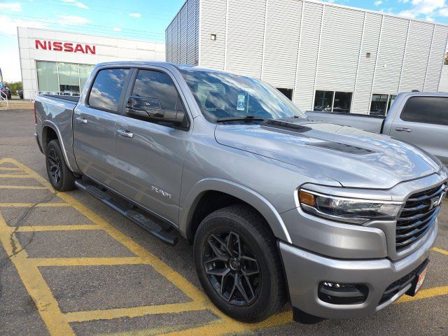 Used 2025 RAM 1500 Laramie w/ Sport Appearance Package AWD/4WD image 4