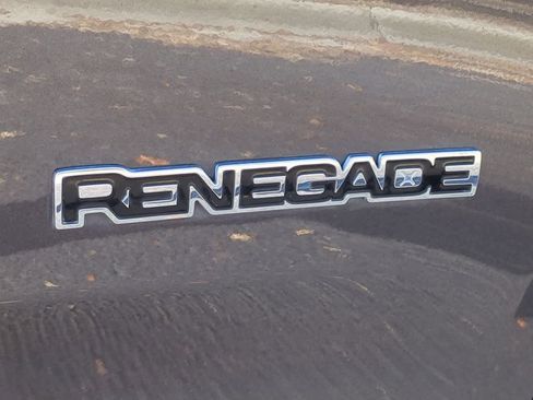 Used 2021 Jeep Renegade Latitude w/ Convenience Group image 13
