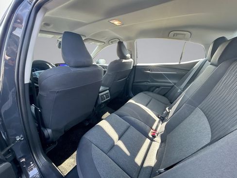 Used 2025 Toyota Camry LE FWD image 33