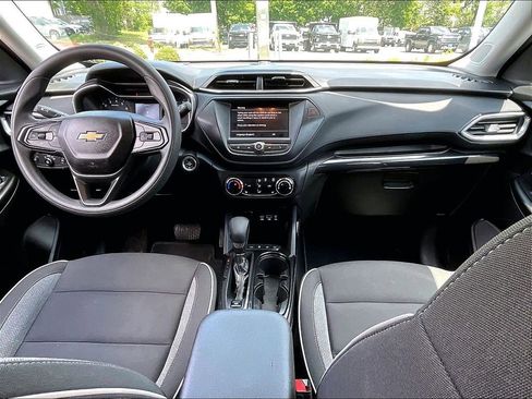 Used 2023 Chevrolet TrailBlazer LT AWD/4WD image 21