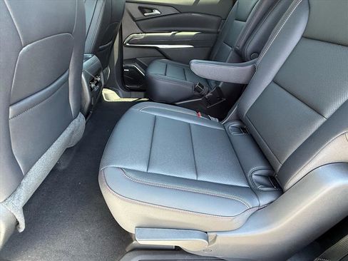 New 2026 Chevrolet Traverse Z71 w/ Enhanced Driving Package AWD/4WD image 11