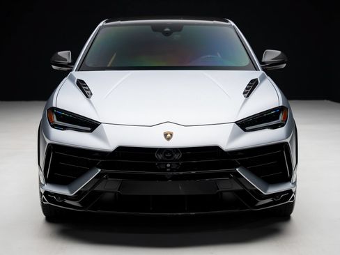 Used 2024 Lamborghini Urus Performante AWD/4WD image 7