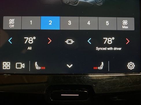 Used 2025 Volvo XC60 B5 Plus image 50