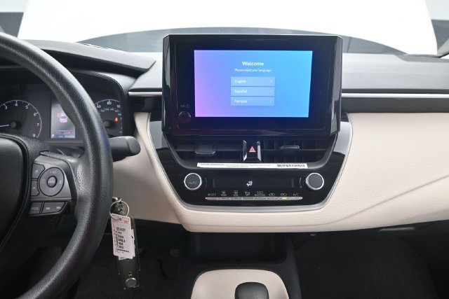 Used 2024 Toyota Corolla LE FWD image 6