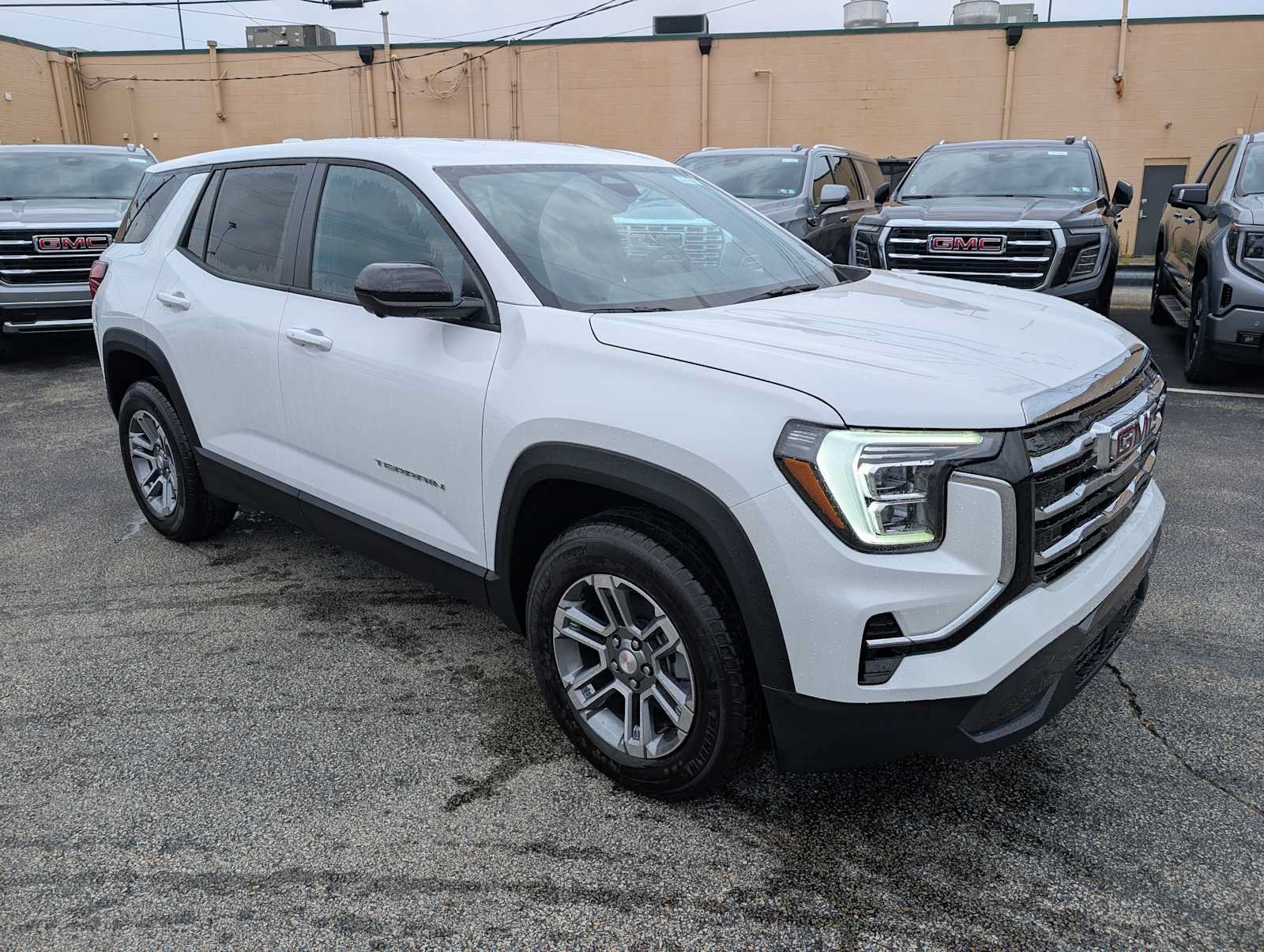 New 2027 GMC Terrain Elevation w/ Technology Package II AWD/4WD image 6