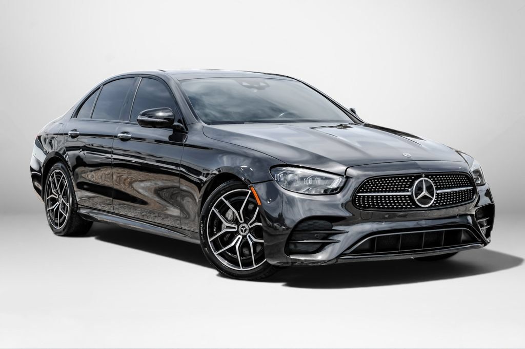 Used 2021 Mercedes-Benz E 350 4MATIC Sedan w/ Premium Package image 4